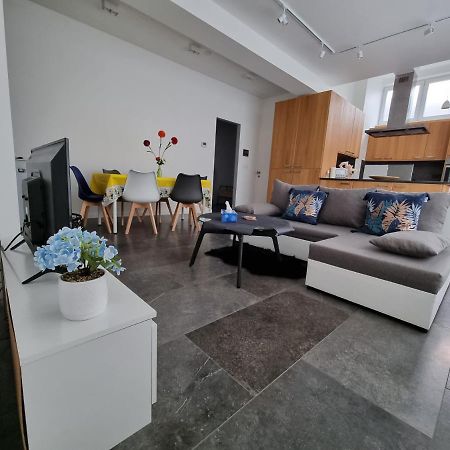 Bb Guesthouse Wezembeek-Oppem Экстерьер фото